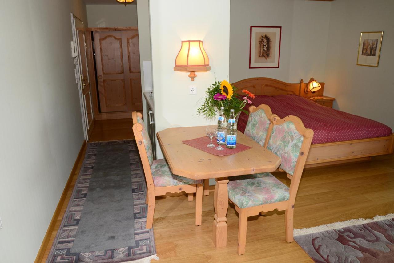 Residence Am Weinberg / Travellers Hotelbetriebs Gmbh Sasbachwalden Eksteriør billede